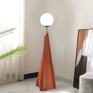 Peak floor lamp