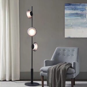 Three-headed floor lamp