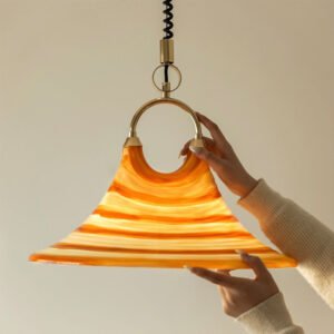 Stretchable pendant lamp